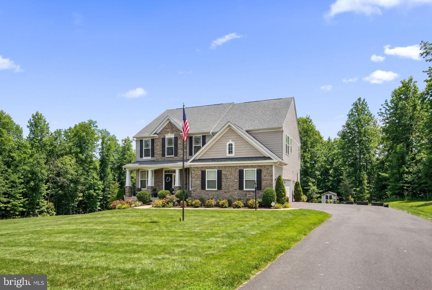 118 Loyd Drive photo 2