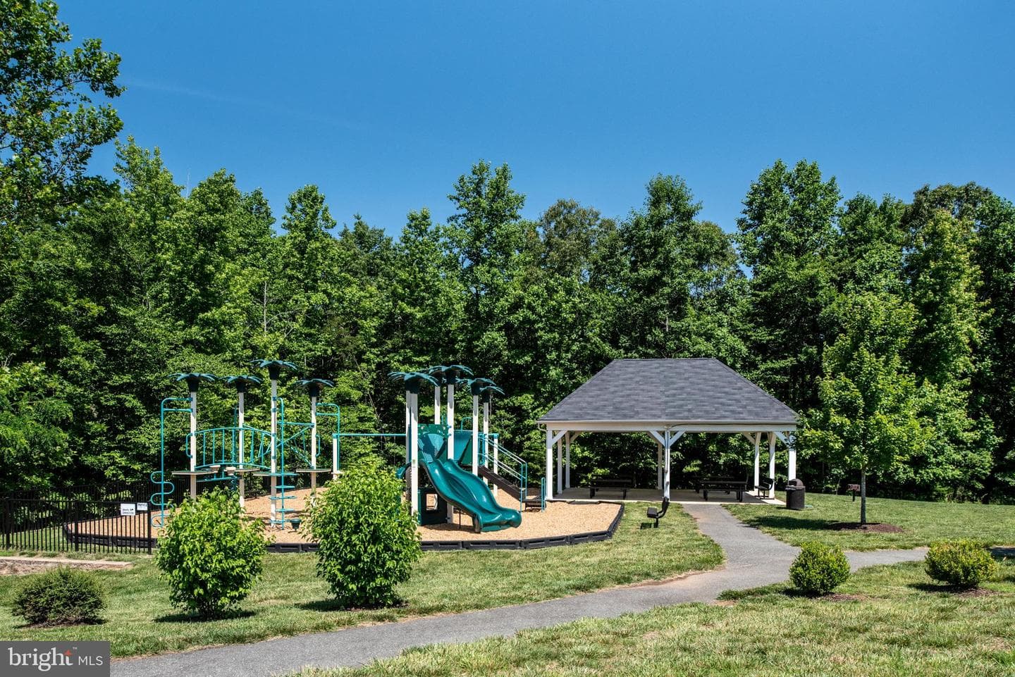 7 Ferrous Court photo 86