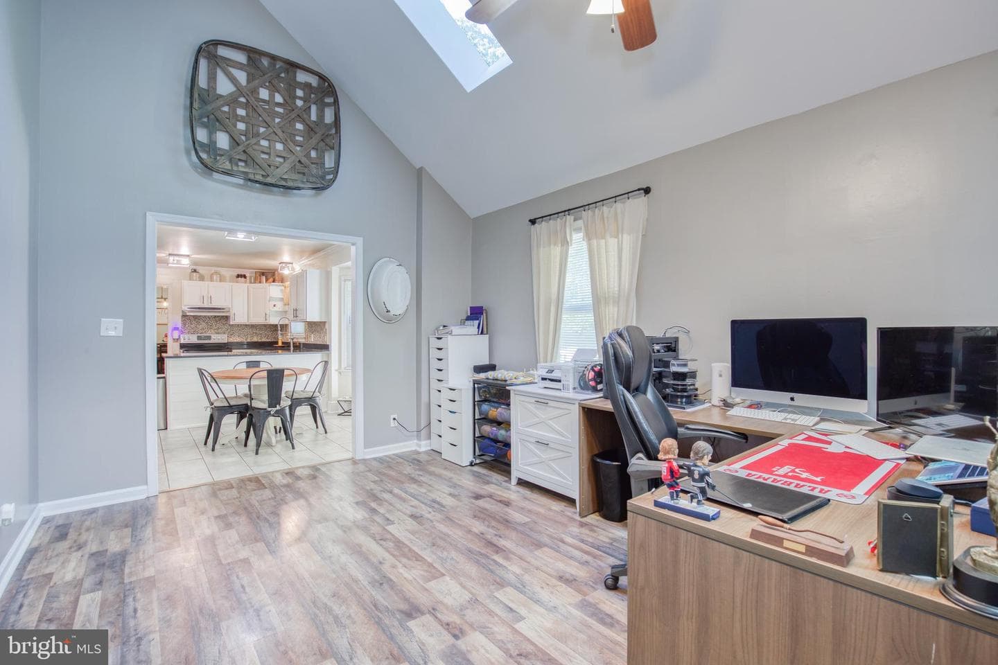 386 Ferry Road photo 16