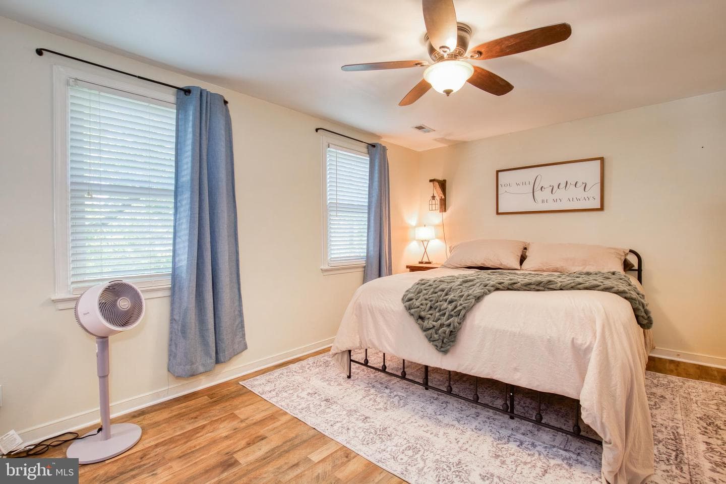 386 Ferry Road photo 20