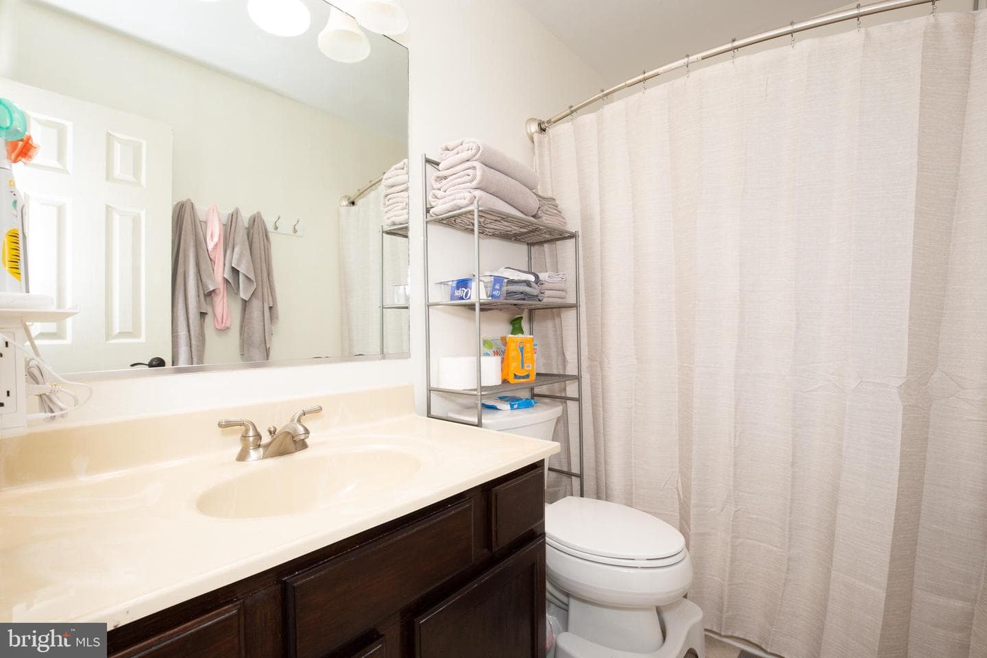 386 Ferry Road photo 23