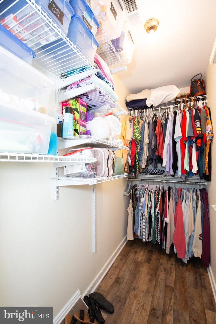 386 Ferry Road photo 25