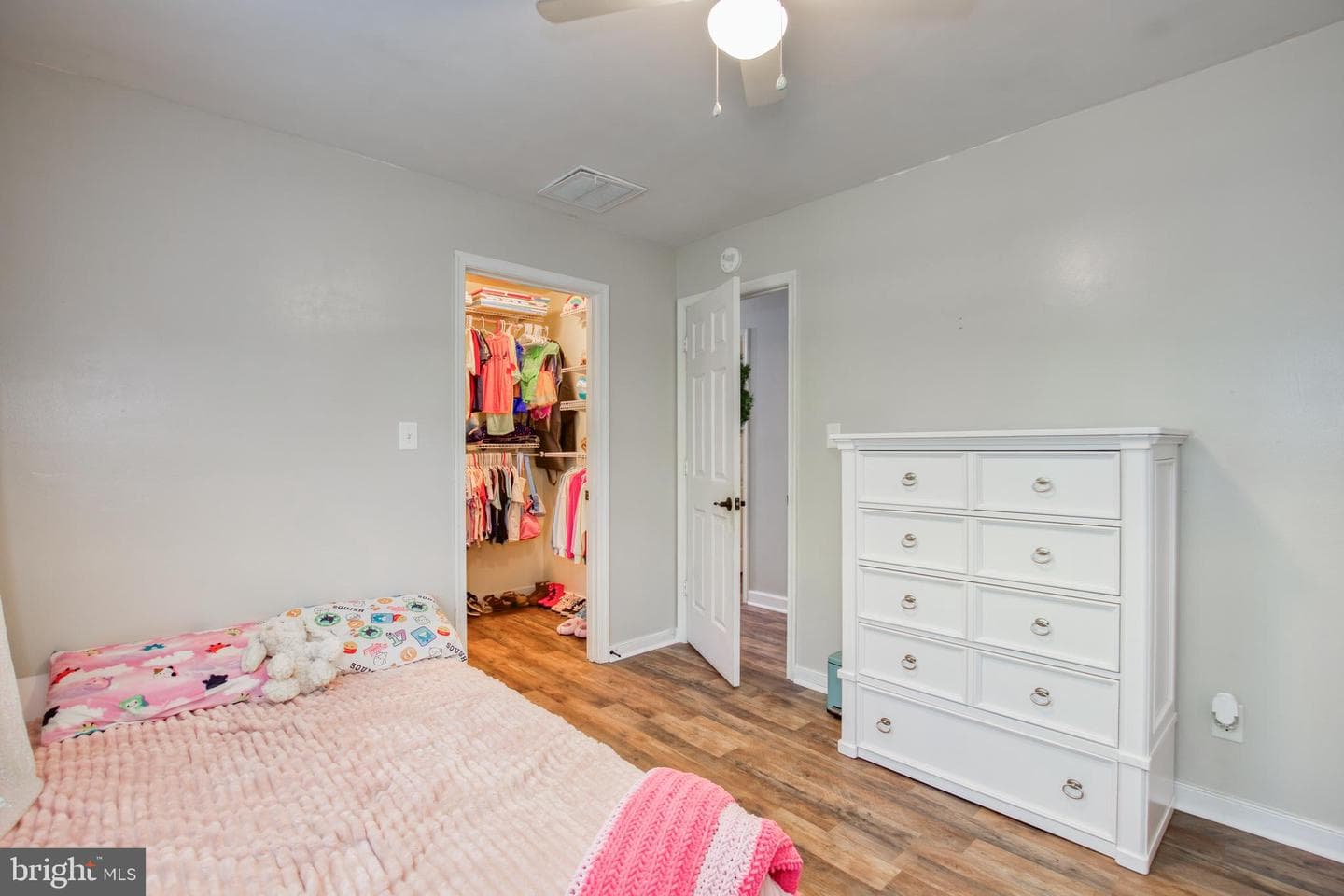 386 Ferry Road photo 28