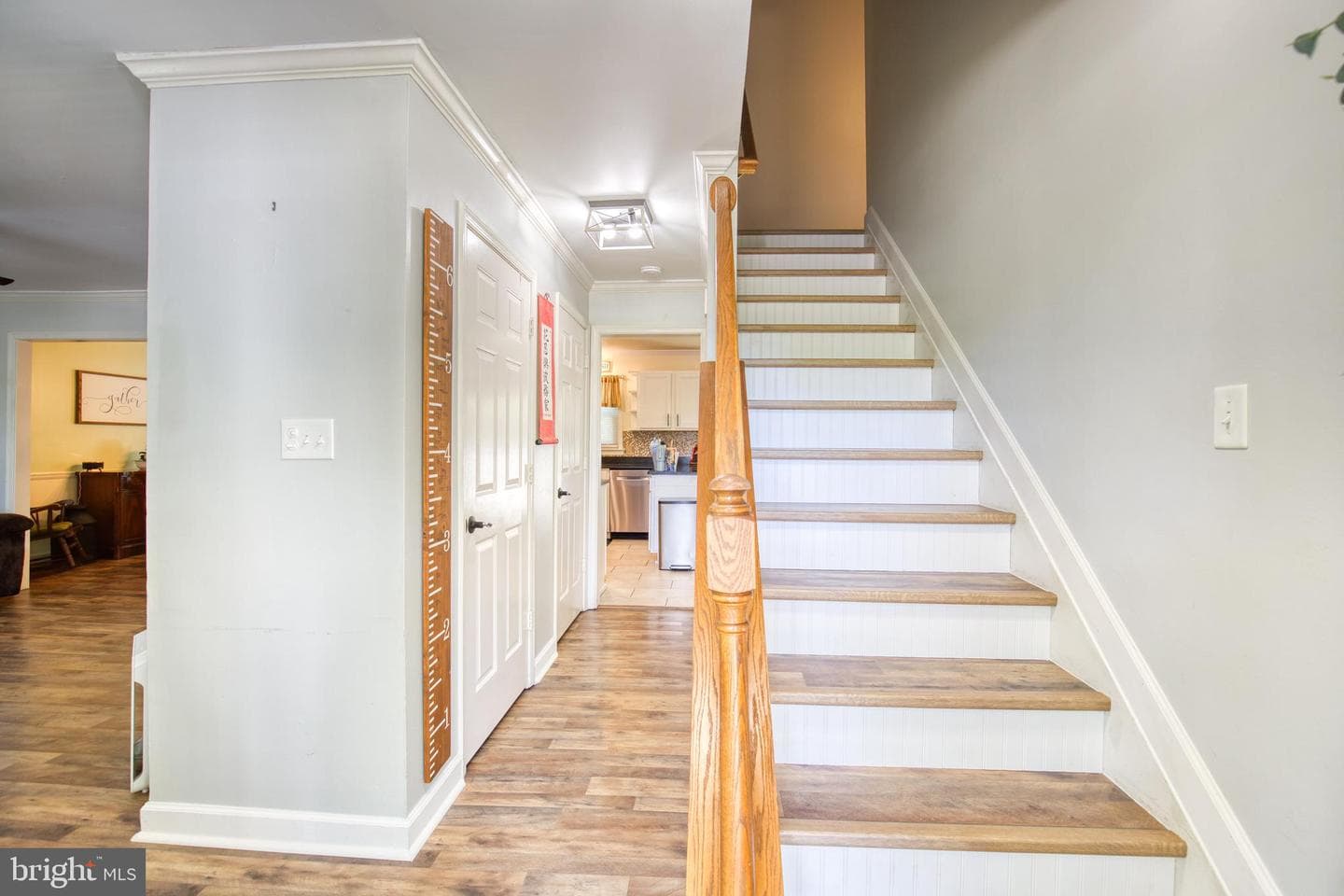 386 Ferry Road photo 6
