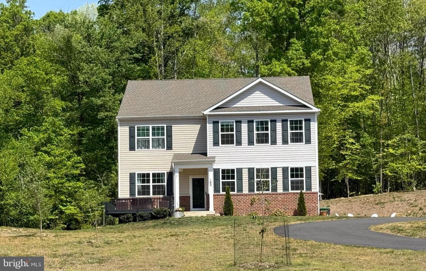 180 Pinewood Road photo 3