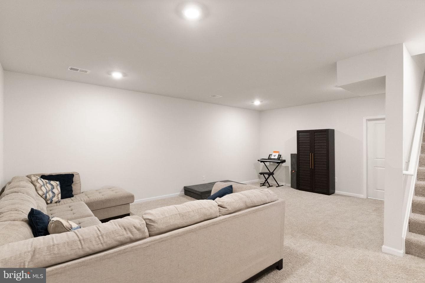180 Pinewood Road photo 52