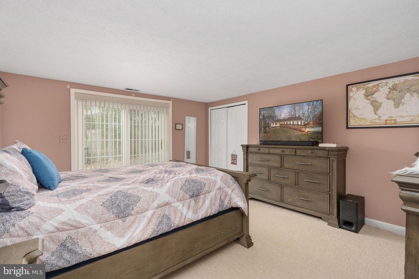 2018 Victoria Drive photo 33