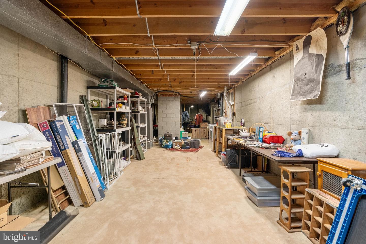 2018 Victoria Drive photo 35