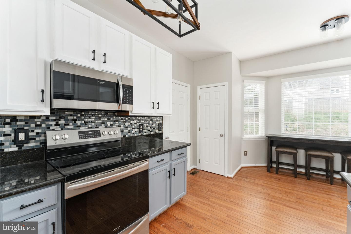 8 River Oak Drive photo 28