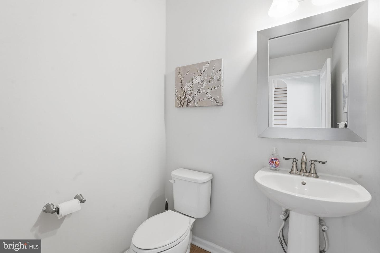 16 White Chapel Lane photo 17
