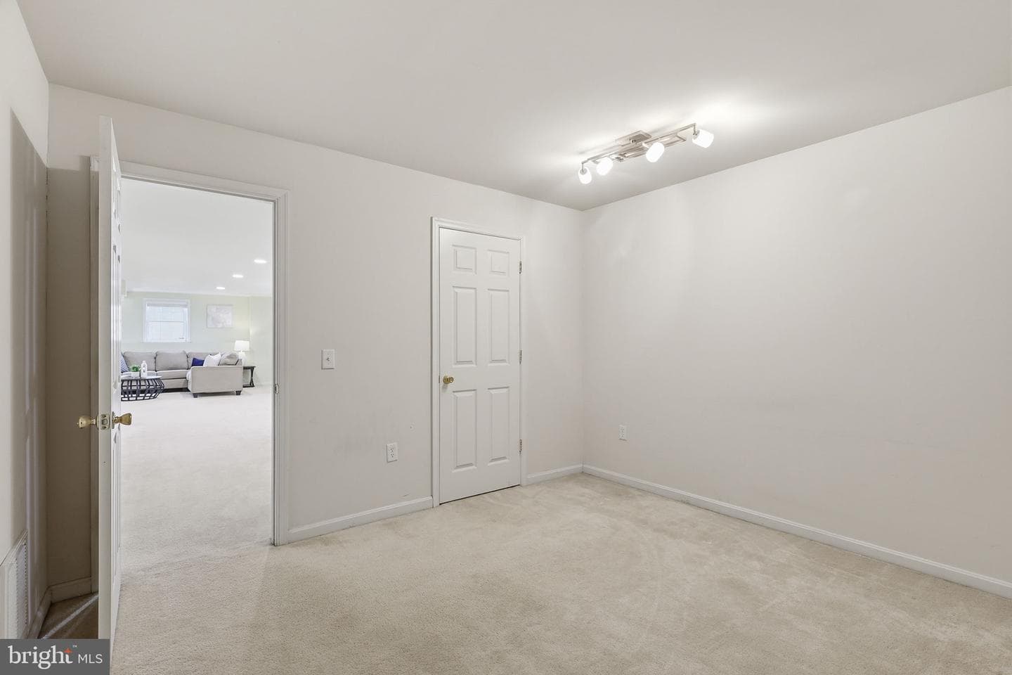7 Viking Lane photo 26