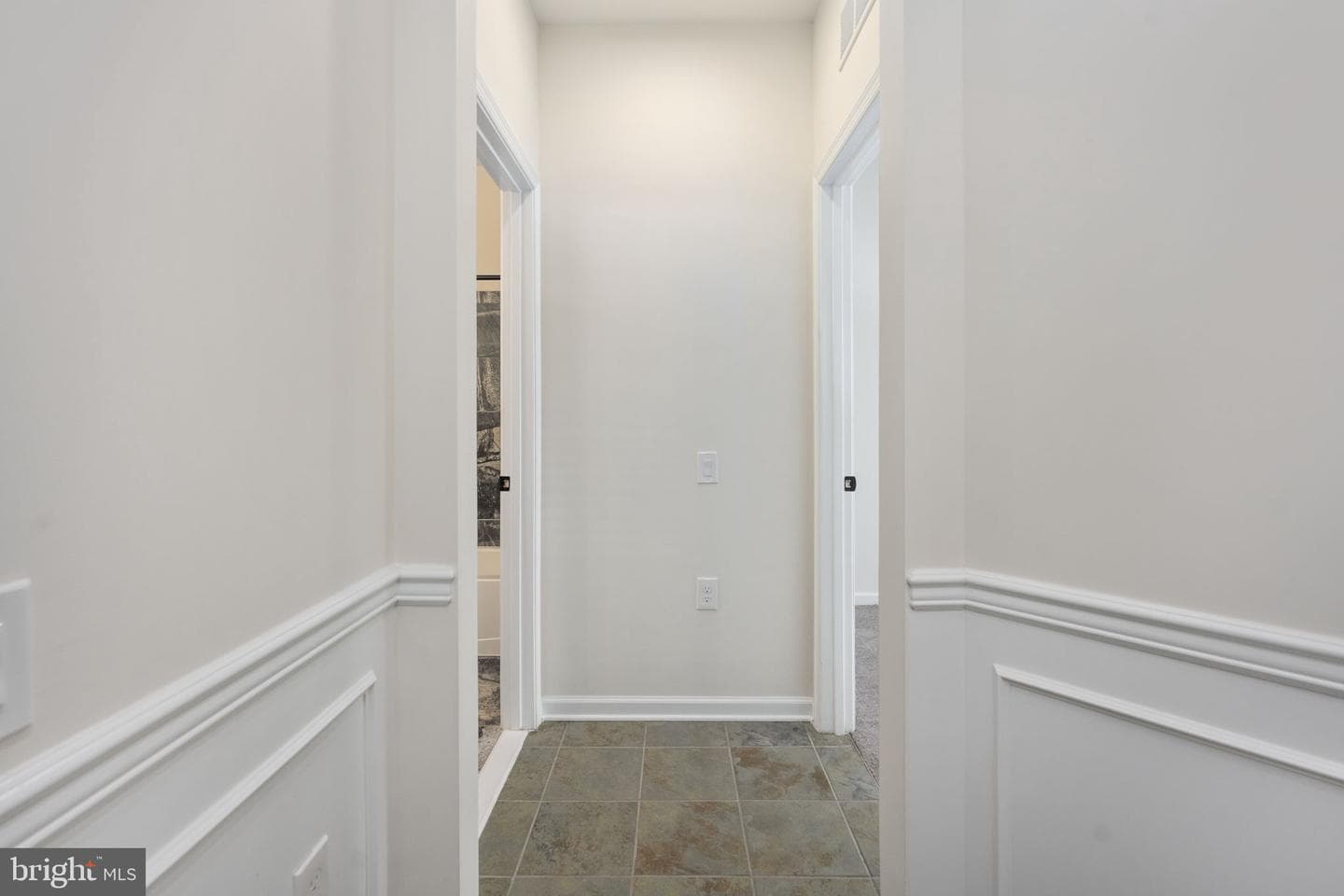 196 Denison Street photo 33