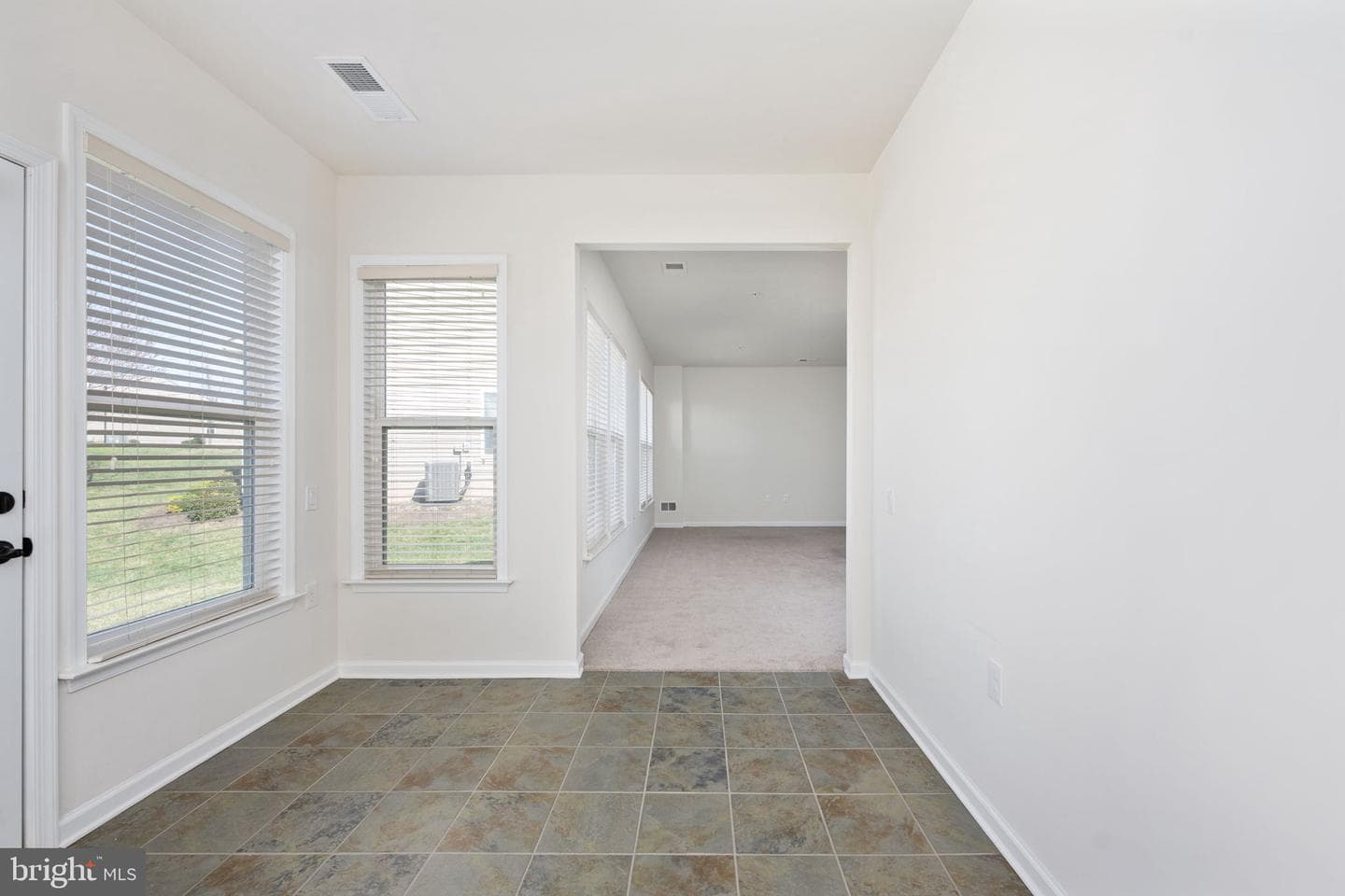196 Denison Street photo 34