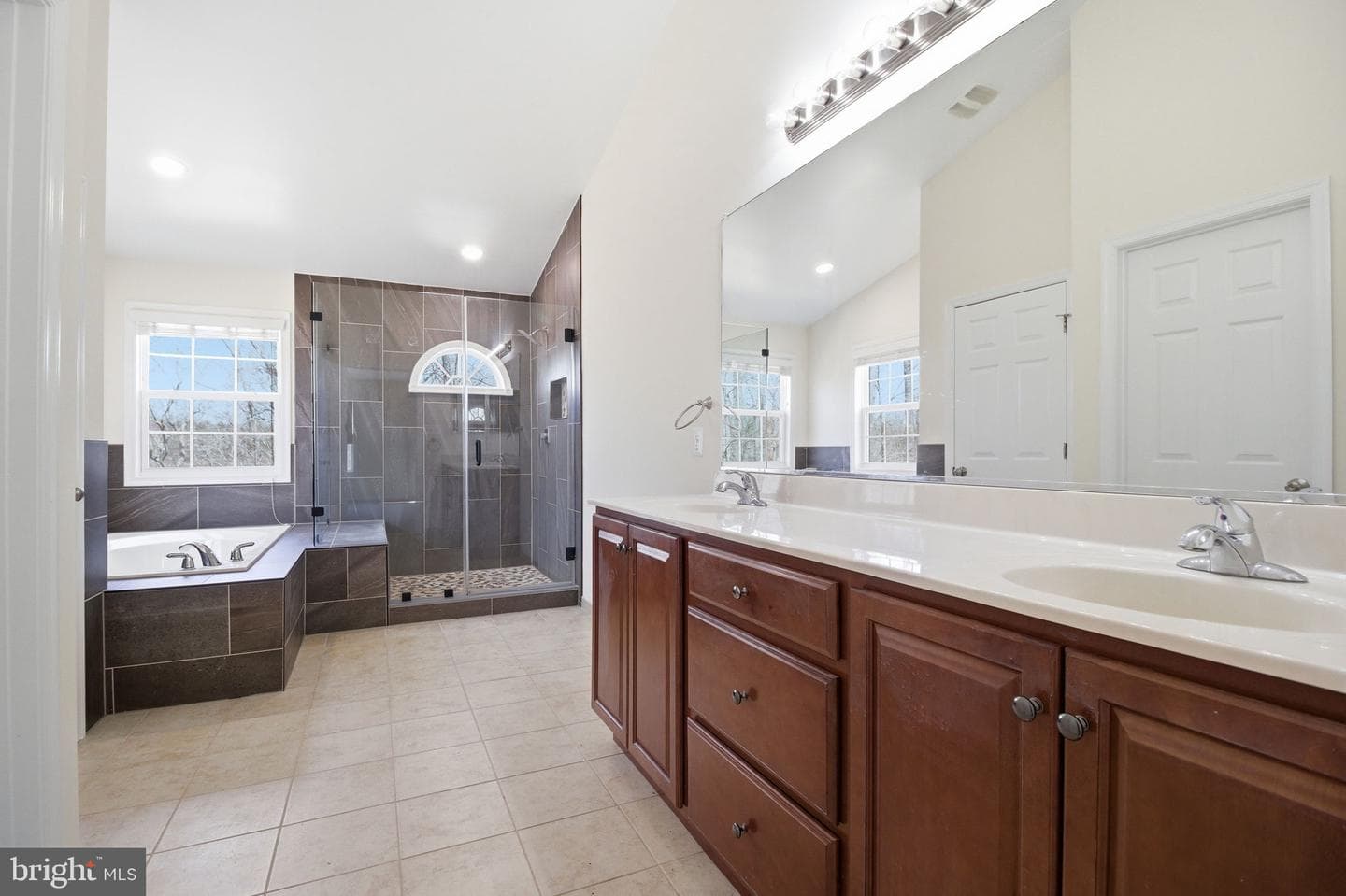 950 Grouse Pointe Drive photo 30