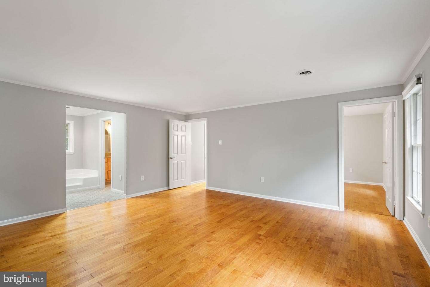 19 Windrush Court photo 33