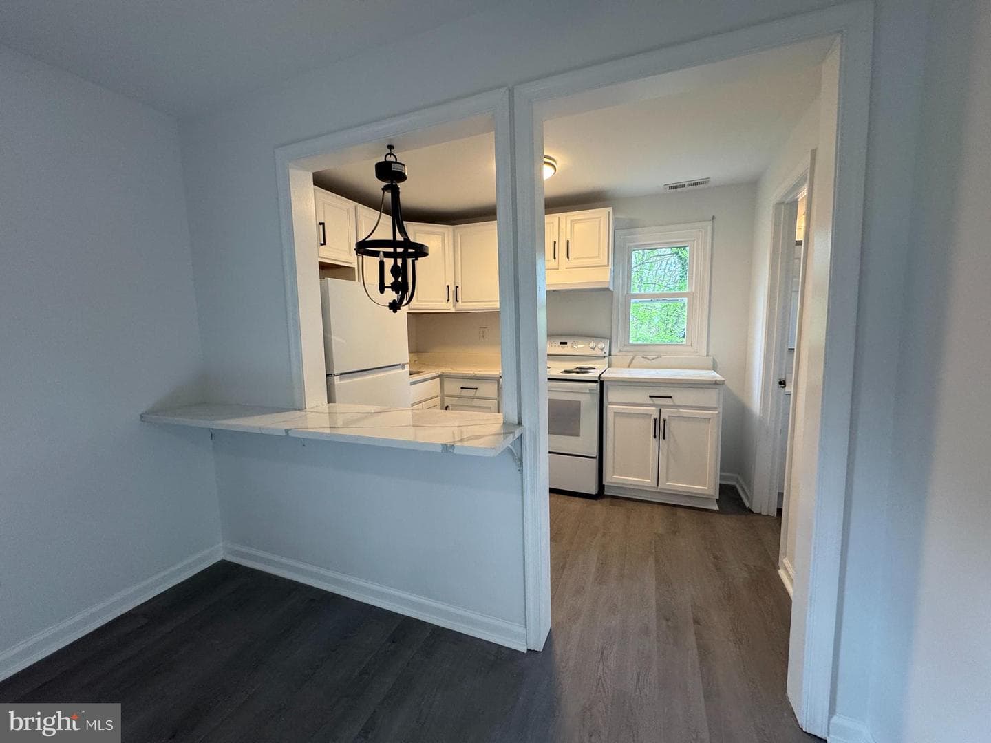 243 Cambridge Street photo 10