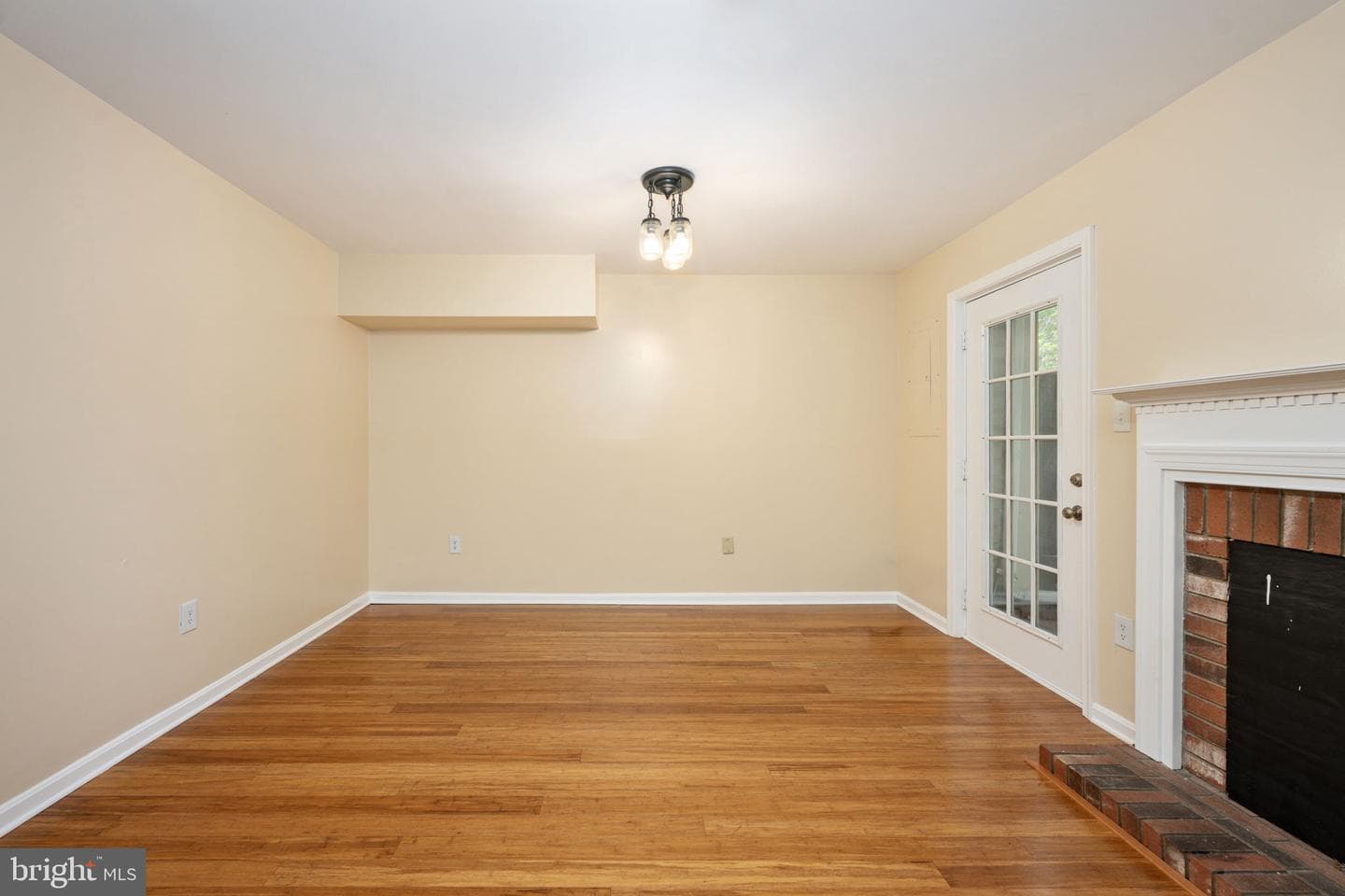 207 Knollwood Court photo 56