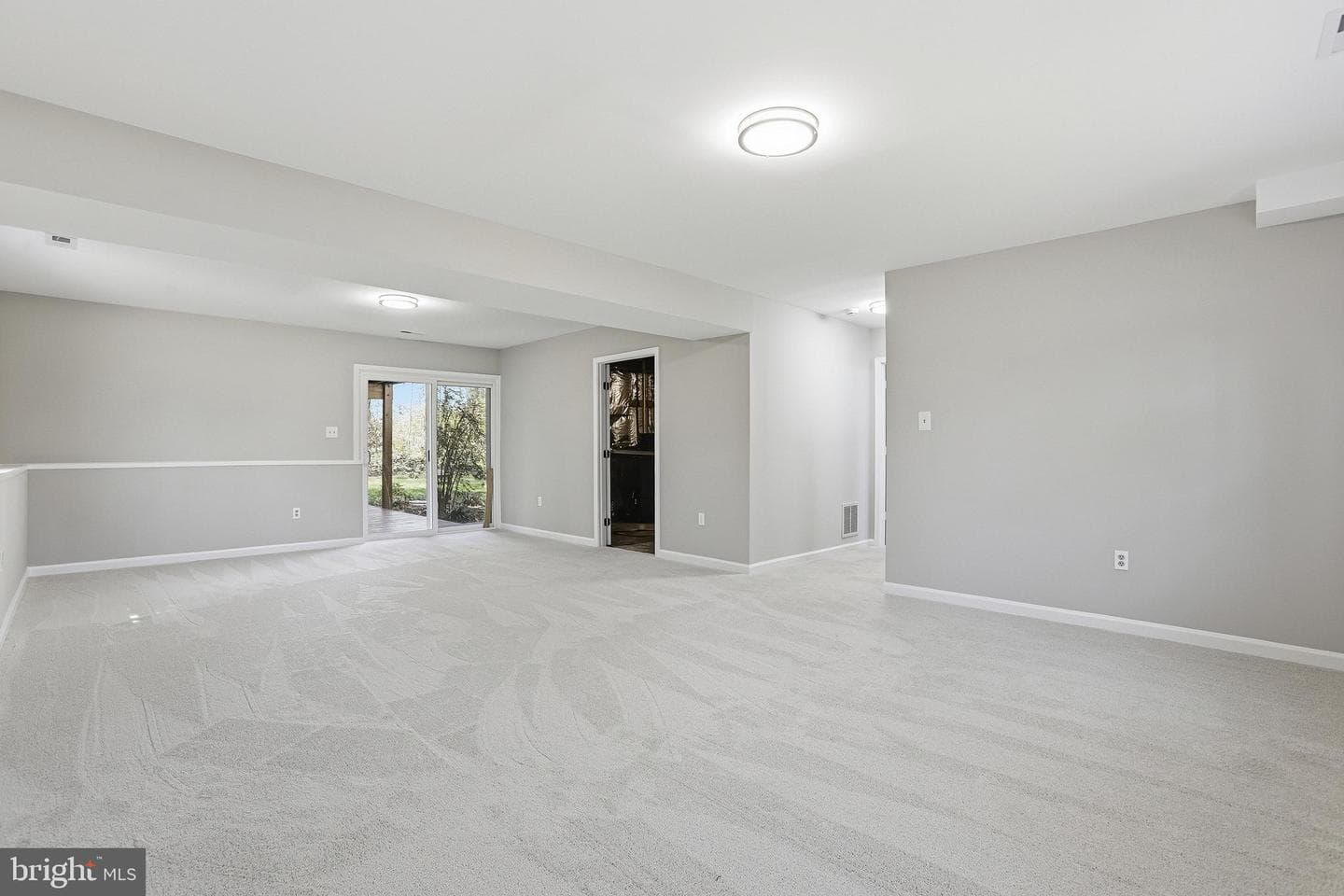 6 Lord Fairfax Drive photo 29
