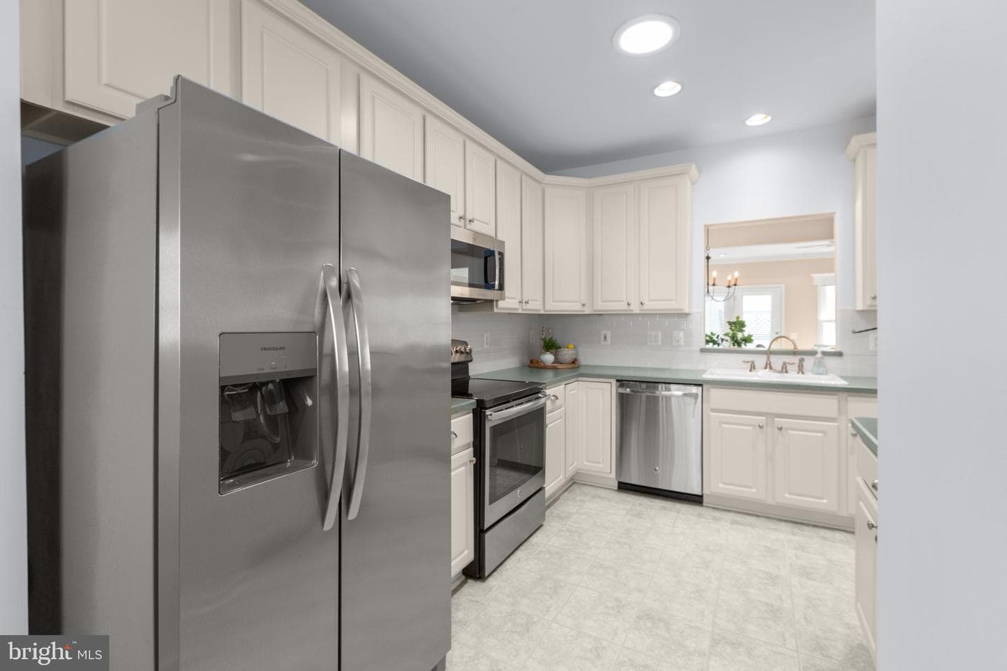 204 Bridgewater Circle photo 14