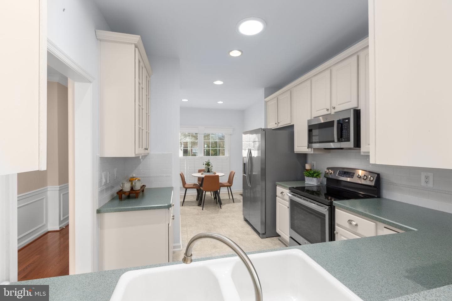 204 Bridgewater Circle photo 17