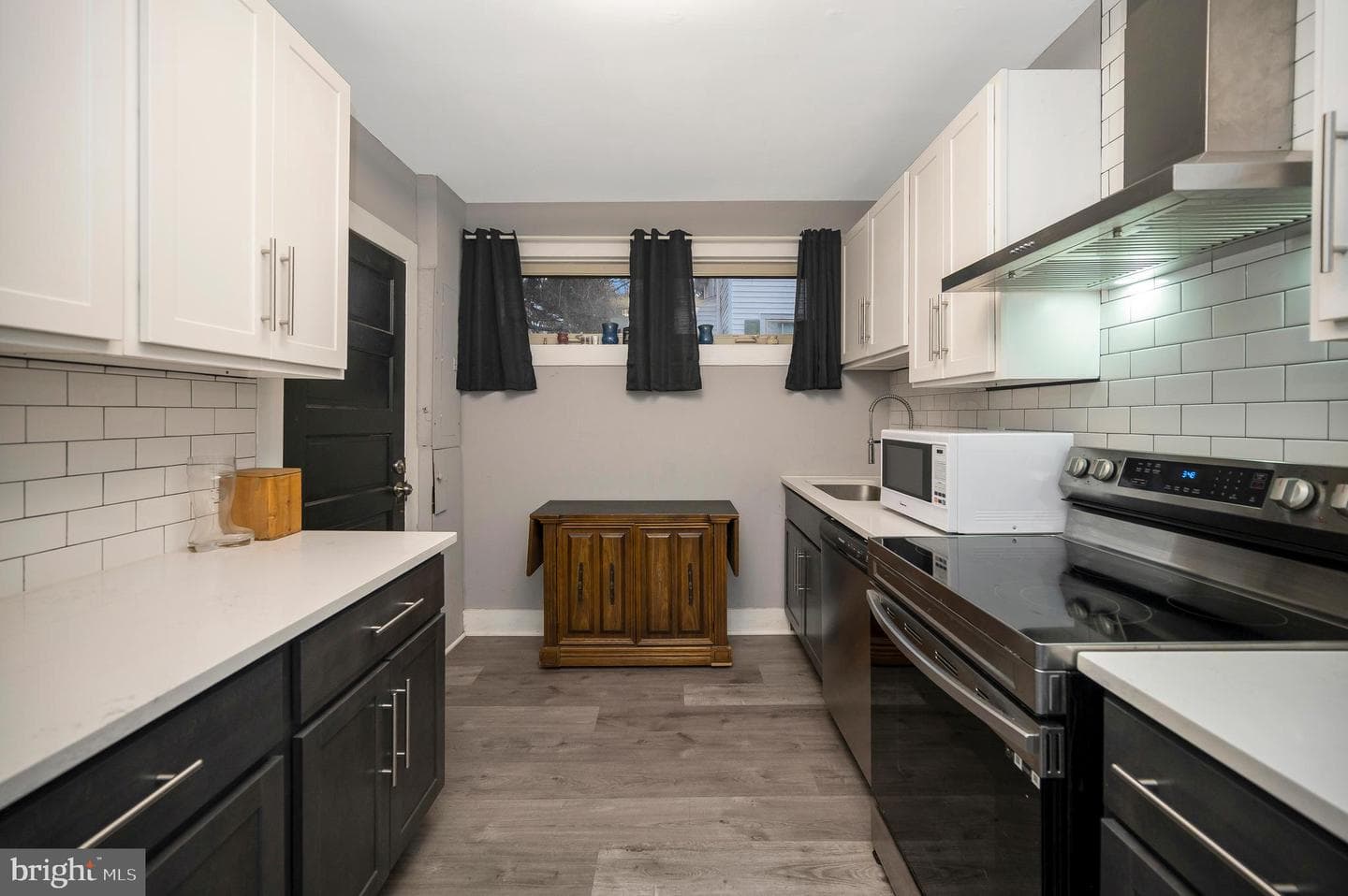 111 Forbes Street photo 16