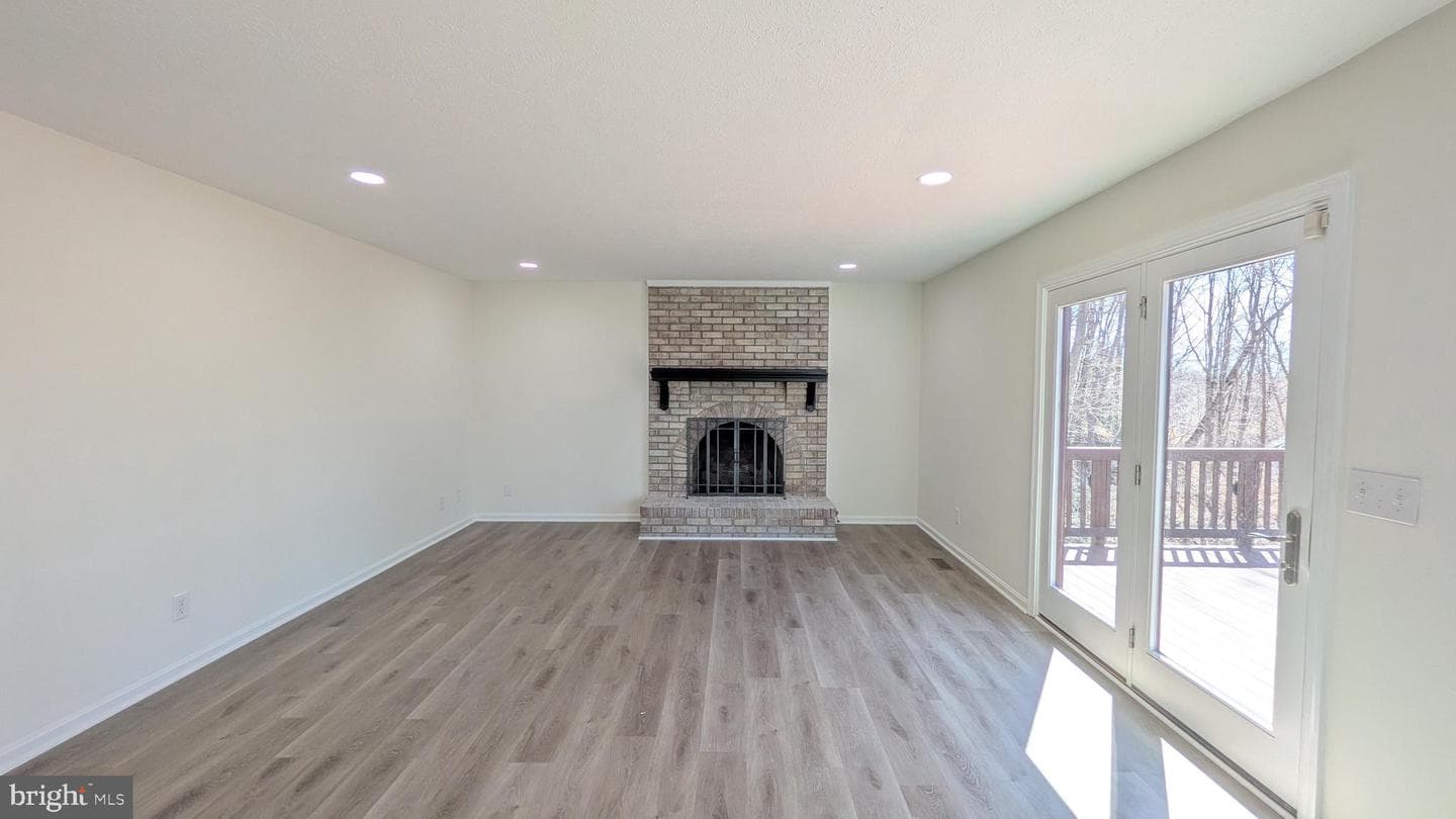 205 Admiral Cove photo 3