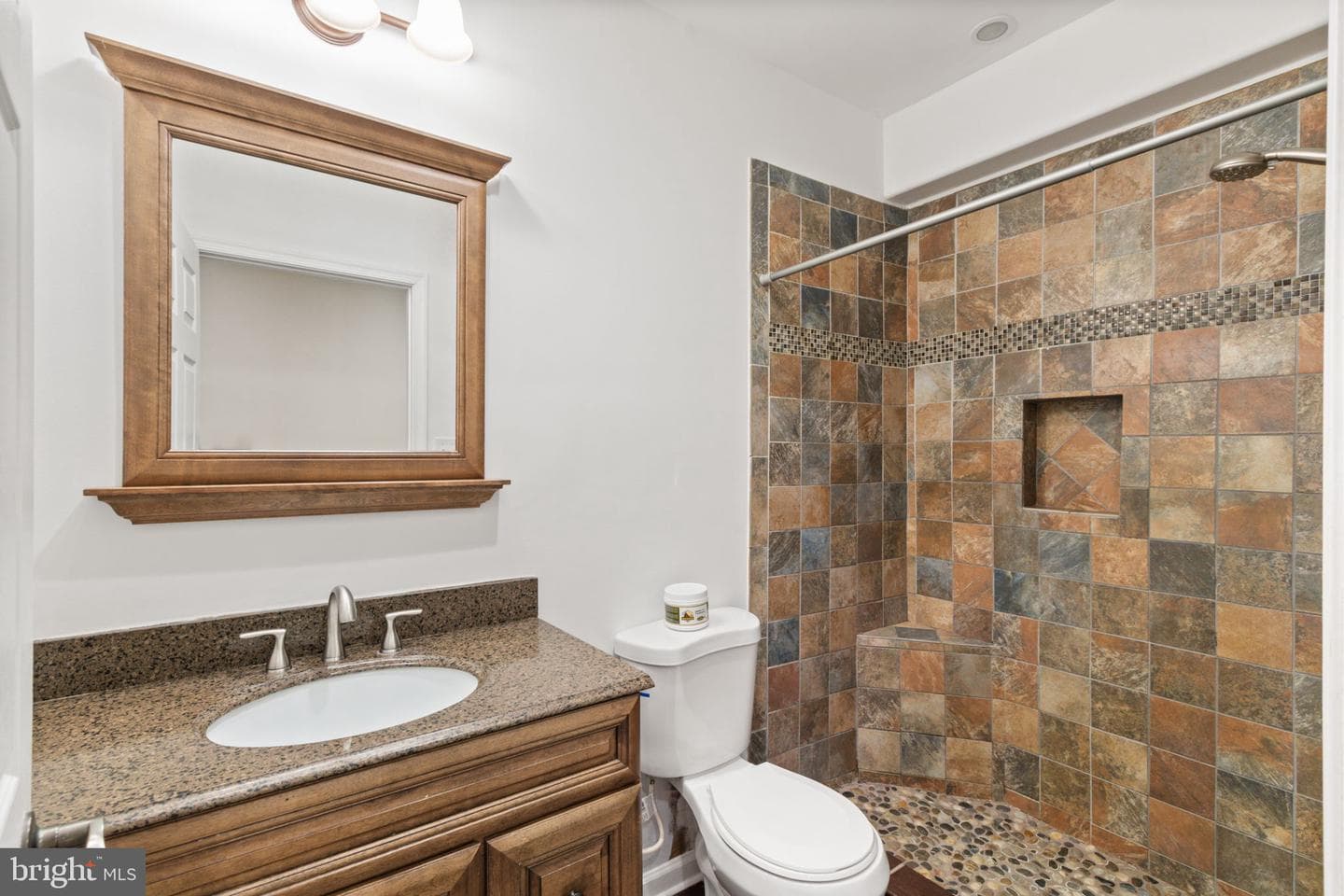 212 Wood Landing Road photo 33