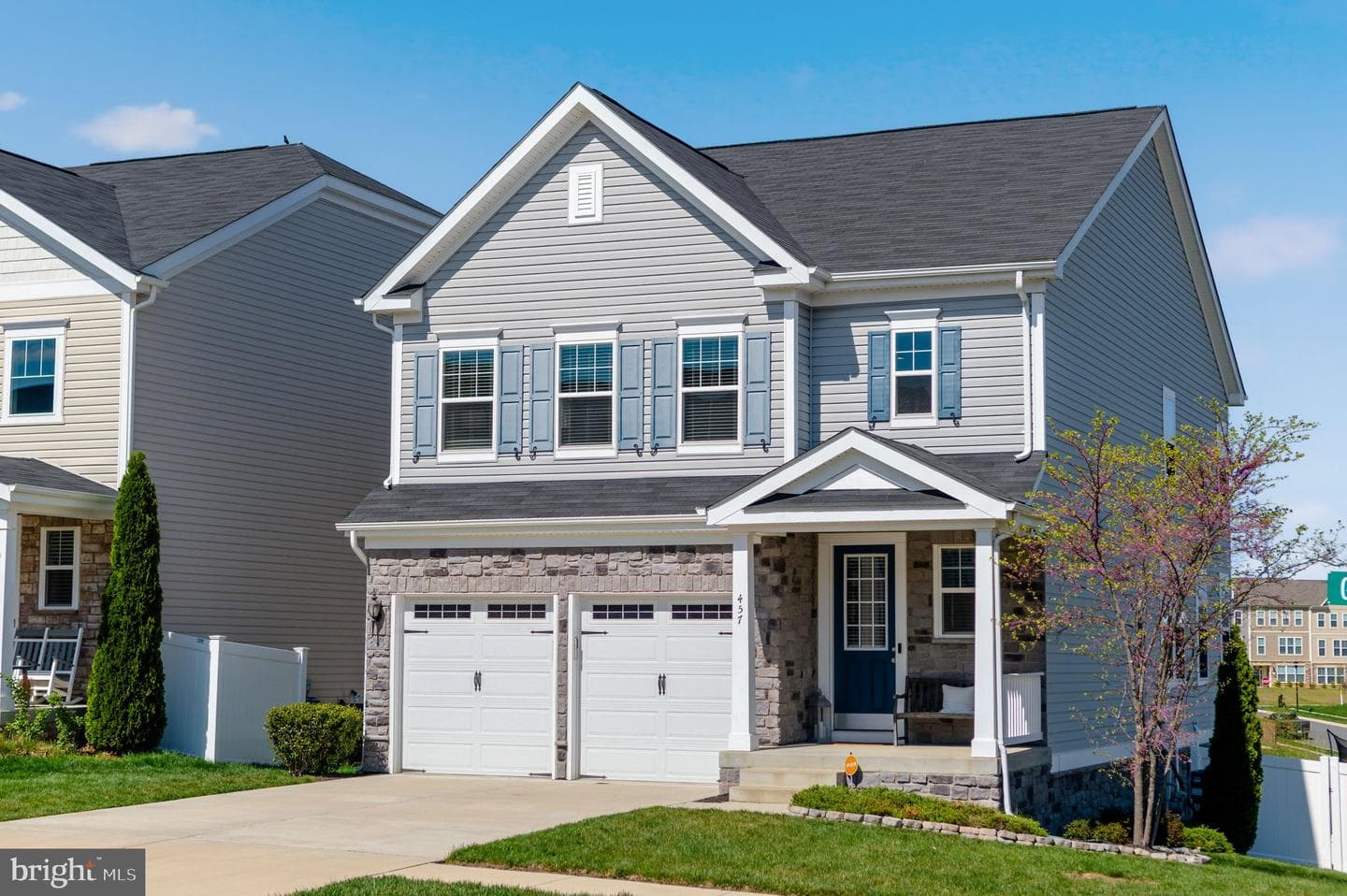 457 Gladiola Way photo 3