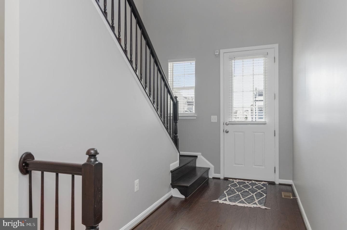 457 Gladiola Way photo 4