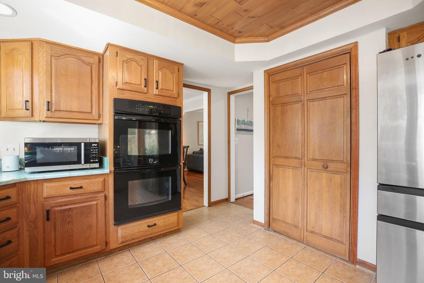 1111 Richmond Drive photo 24