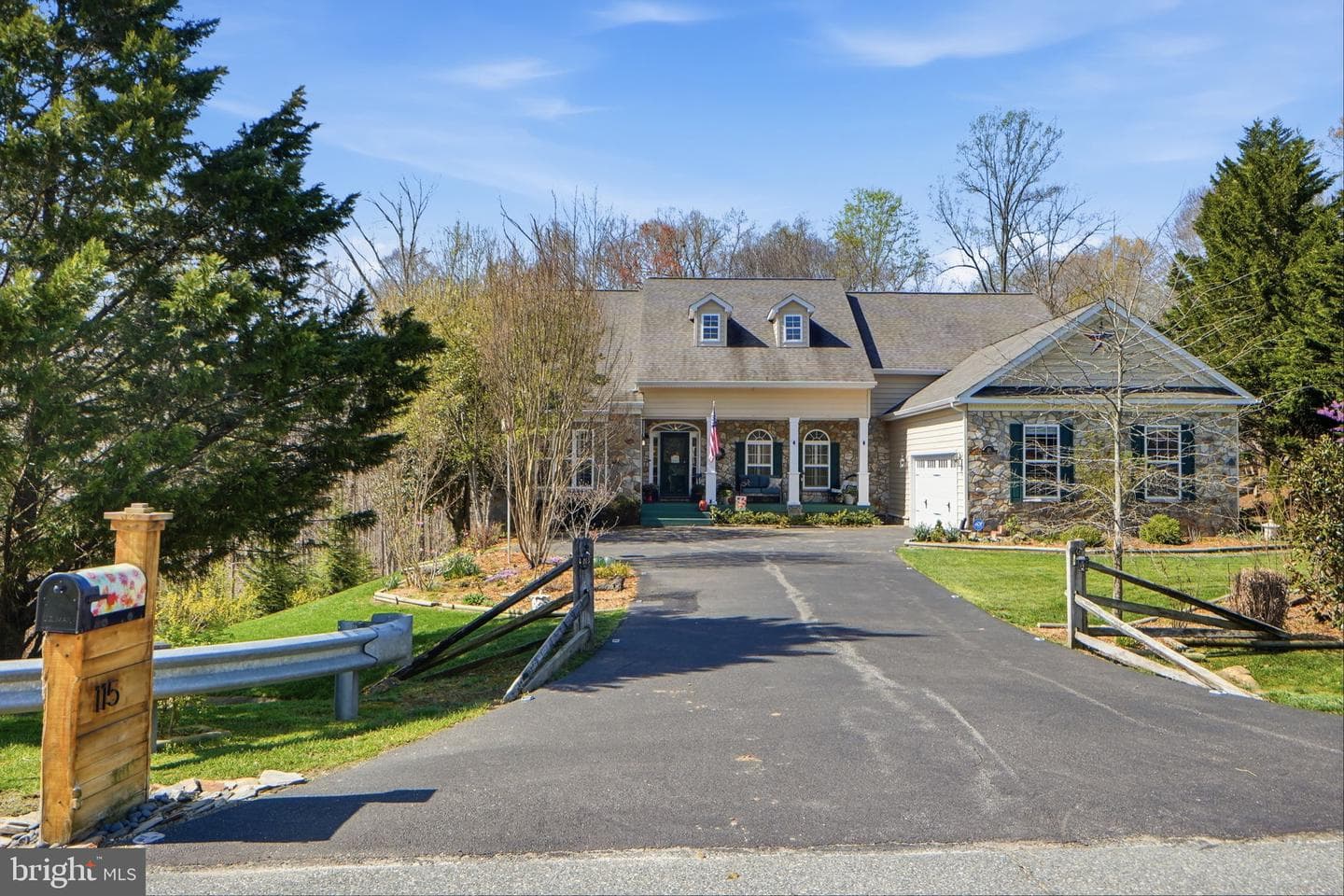 115 Poplar View Drive photo 5