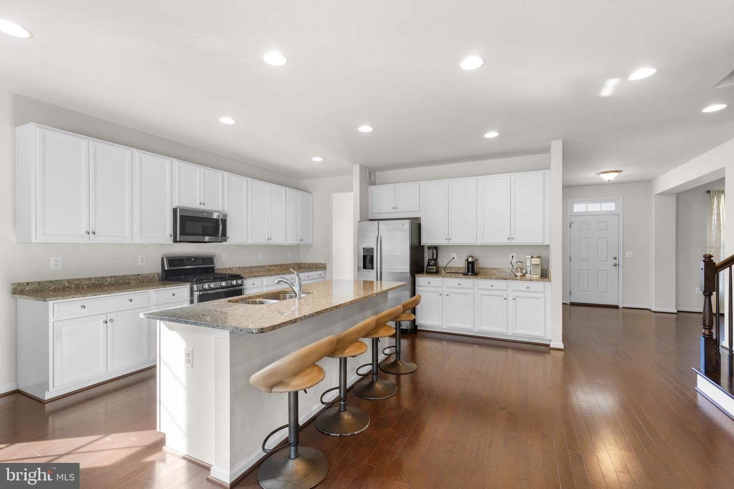 220 Almond Drive photo 8