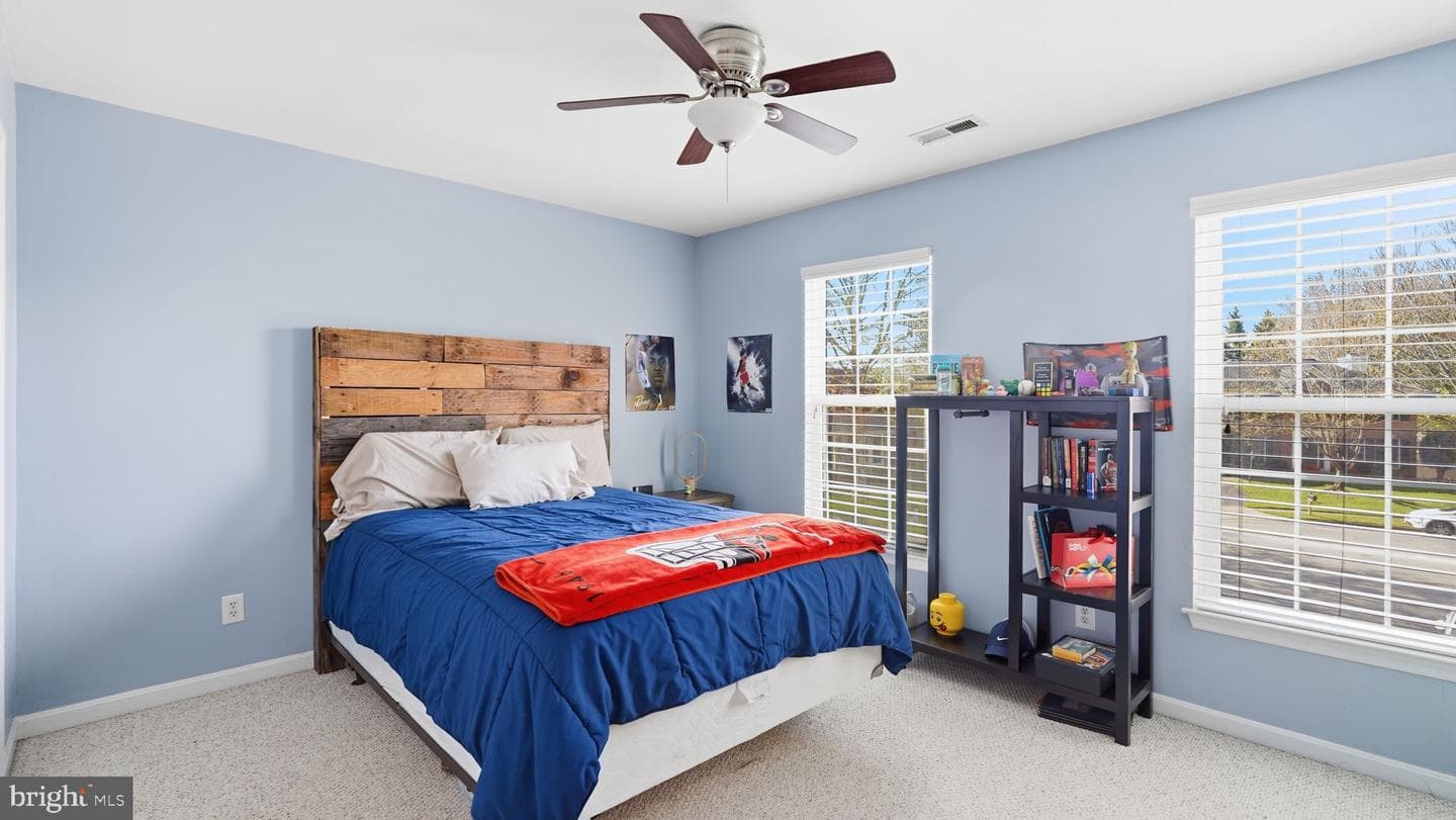 4 Exeter Lane photo 31