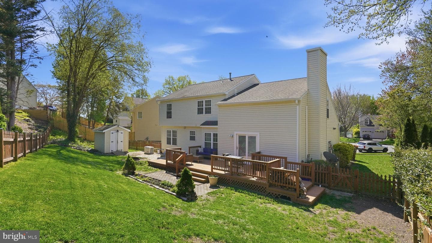 4 Exeter Lane photo 40