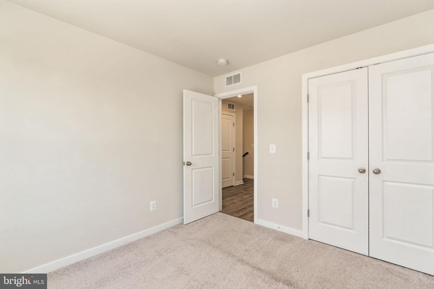 424 Honeyberry Lane photo 26