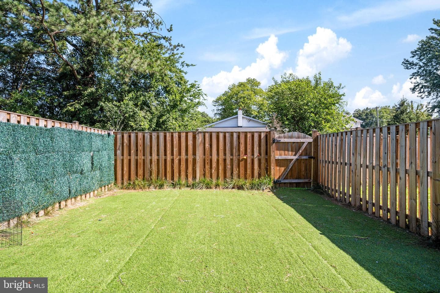 424 Honeyberry Lane photo 39