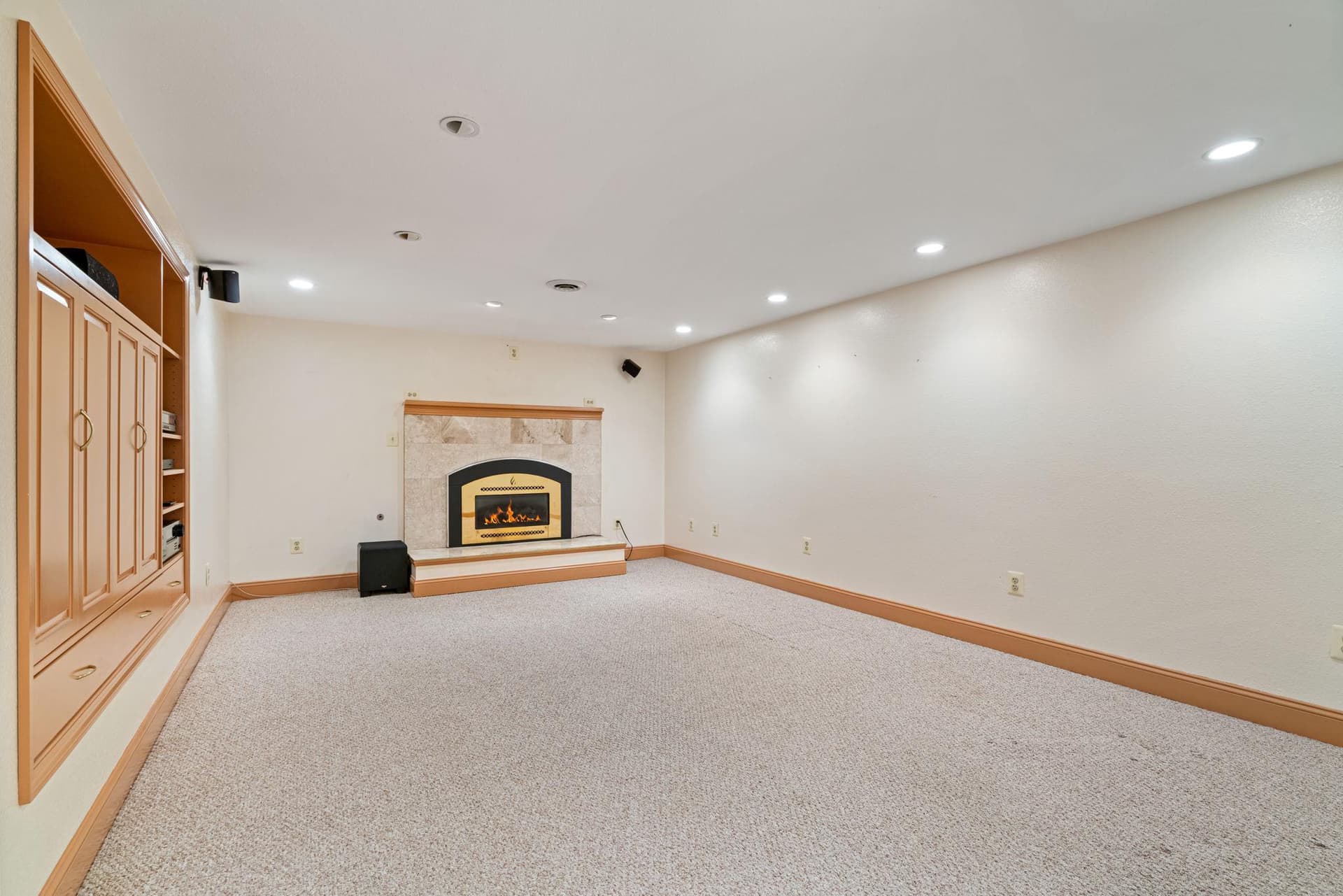 910 Carol Lane photo 39
