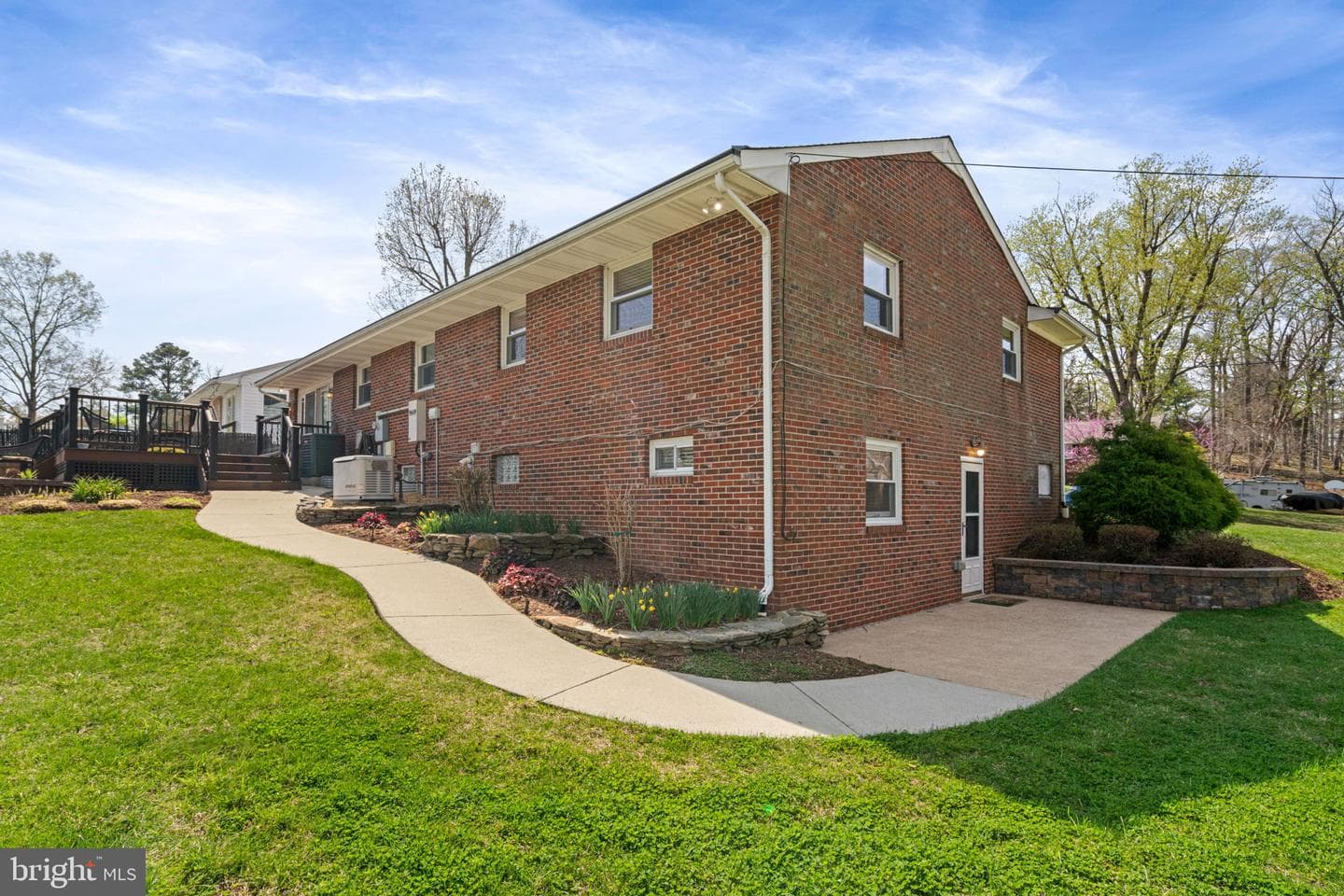 910 Carol Lane photo 55