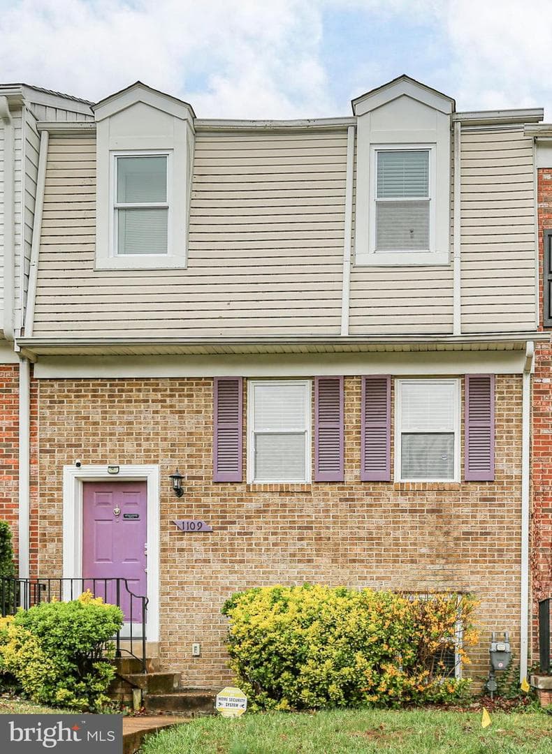 1109 Thomas Jefferson Place photo 16