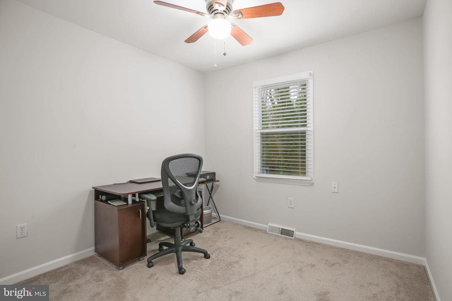 1109 Thomas Jefferson Place photo 21