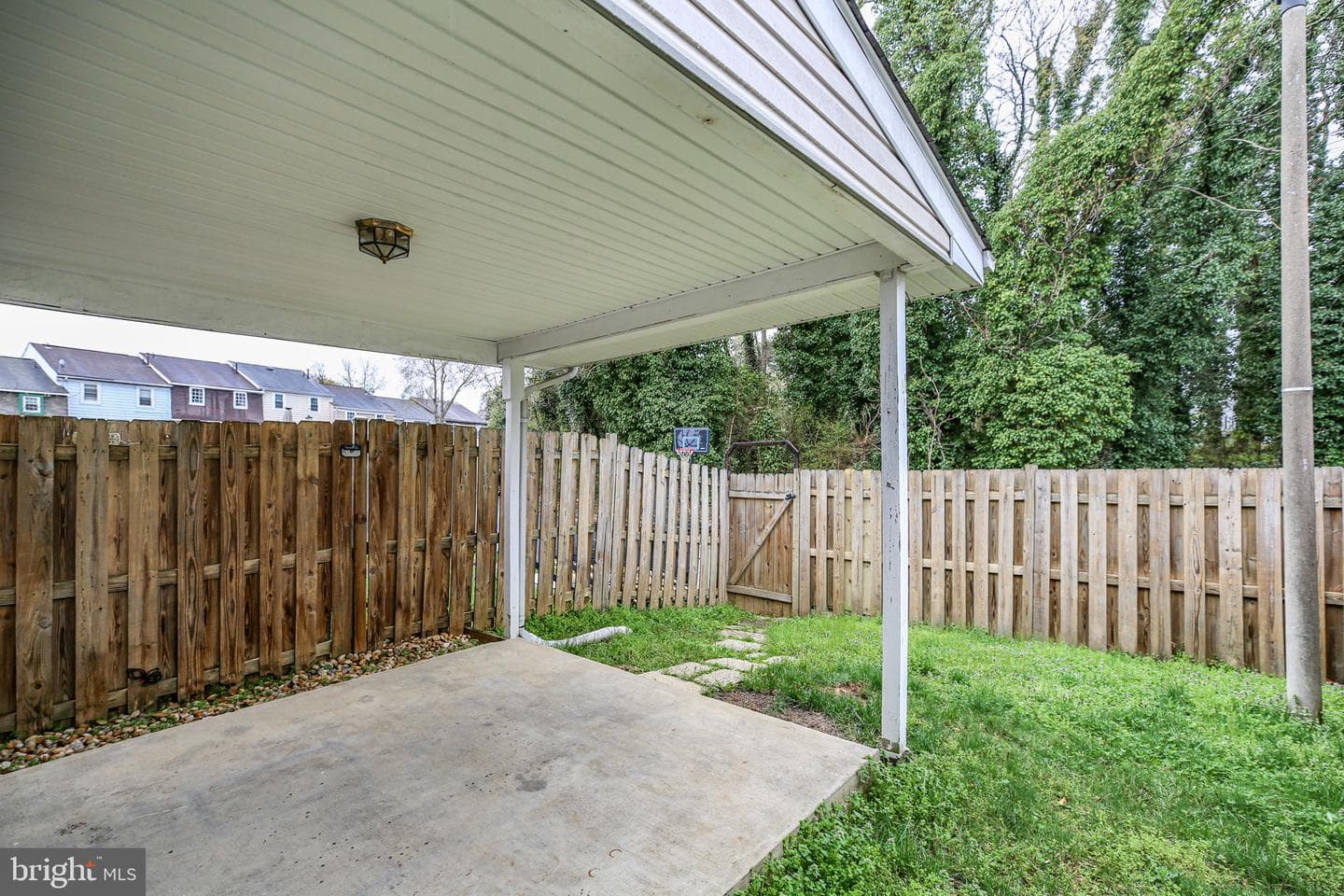 1109 Thomas Jefferson Place photo 34