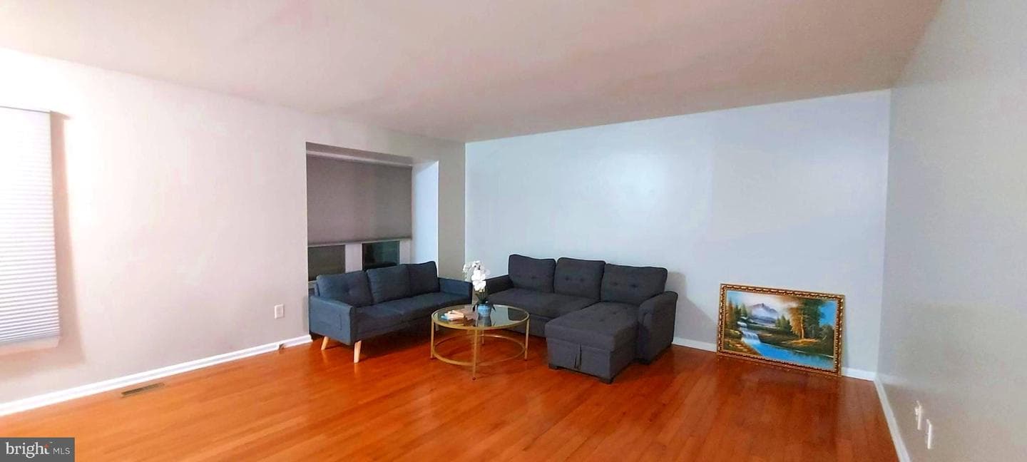 104 Rolling Hill Court photo 4