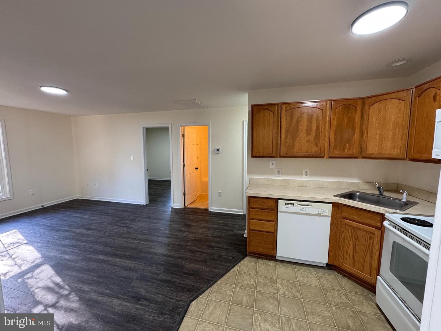 241 Cambridge Street photo 5