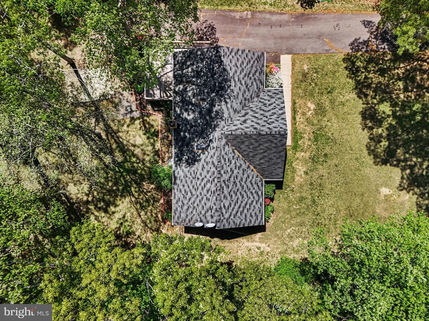 64 Hillcrest Drive photo 32