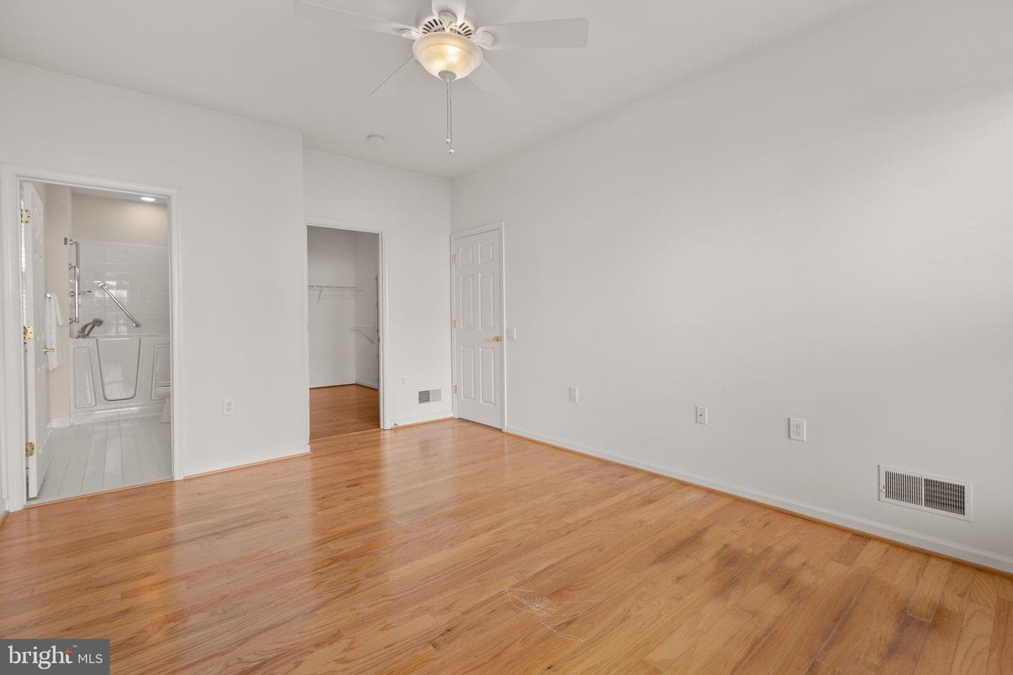 76 Gladstone Drive photo 17