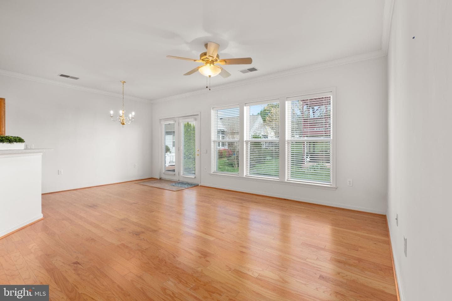 76 Gladstone Drive photo 7