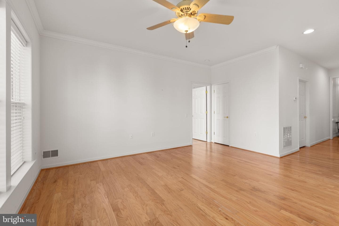 76 Gladstone Drive photo 9