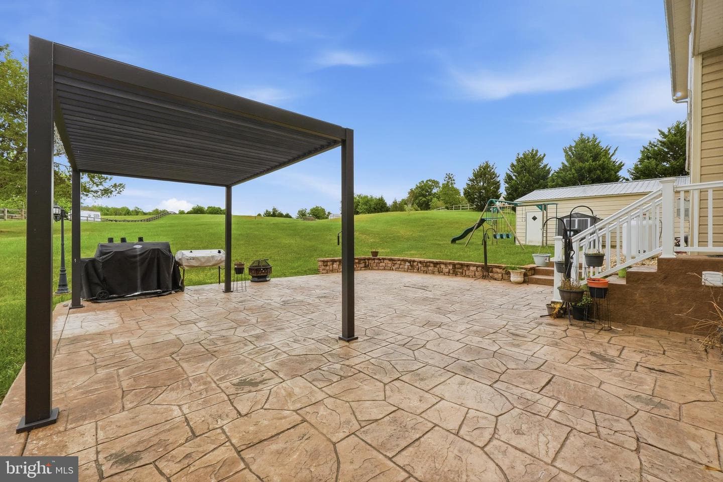 51 Equestrian Drive photo 60
