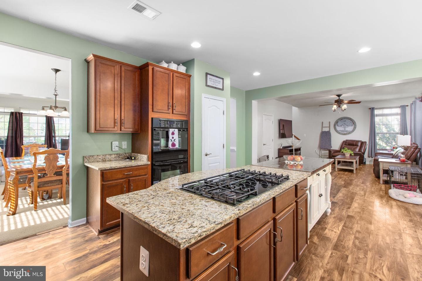 37 Manorwood Drive photo 19