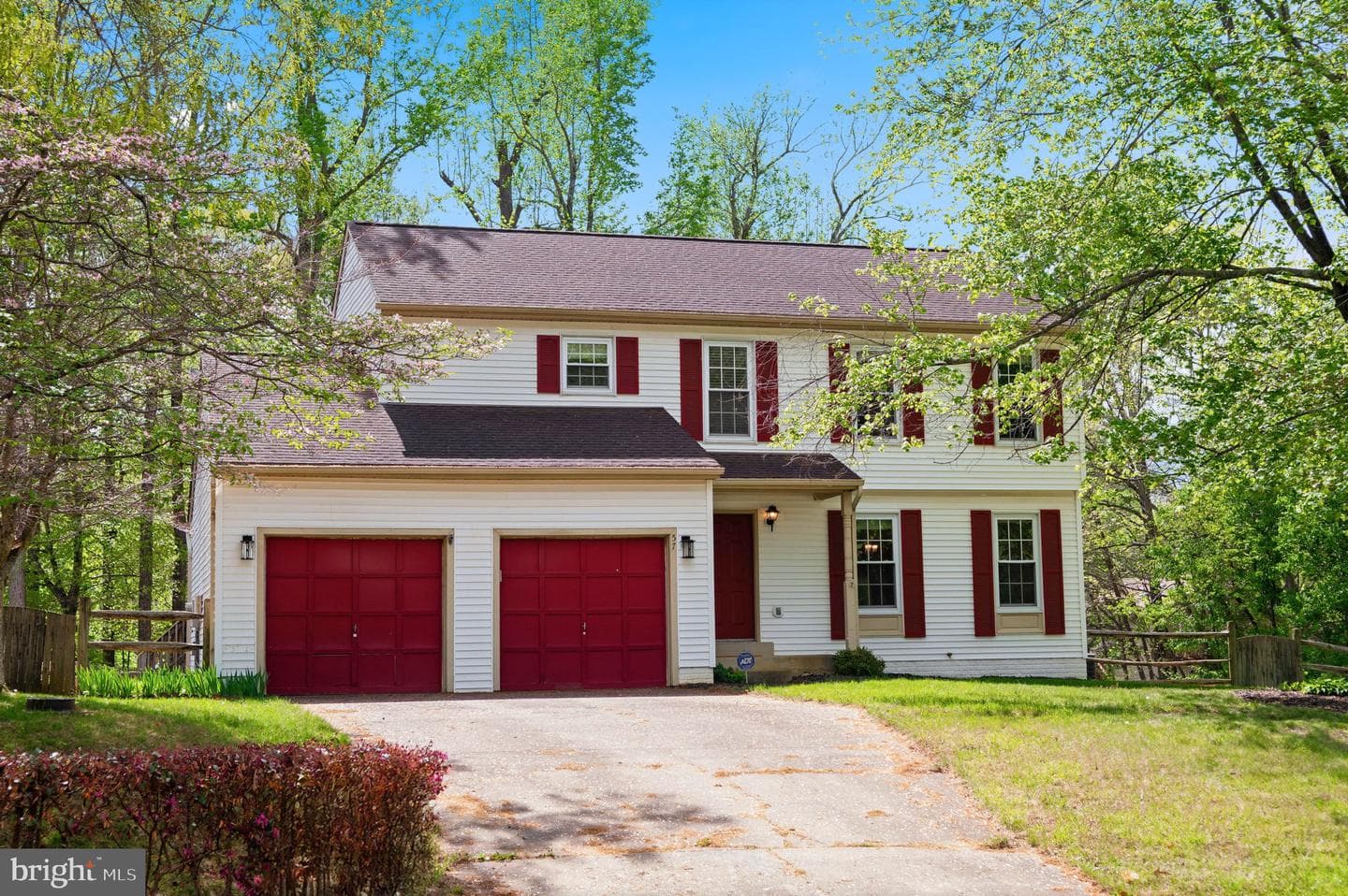 57 Briarwood Drive photo 3